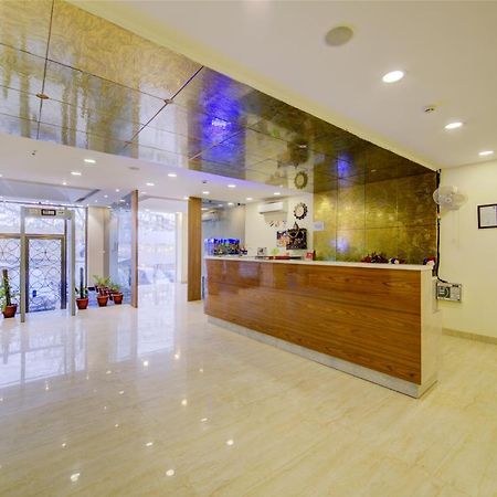 Hotel D'Capitol - Delhi Airport 新德里 外观 照片