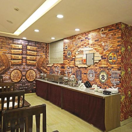 Hotel D'Capitol - Delhi Airport 新德里 外观 照片