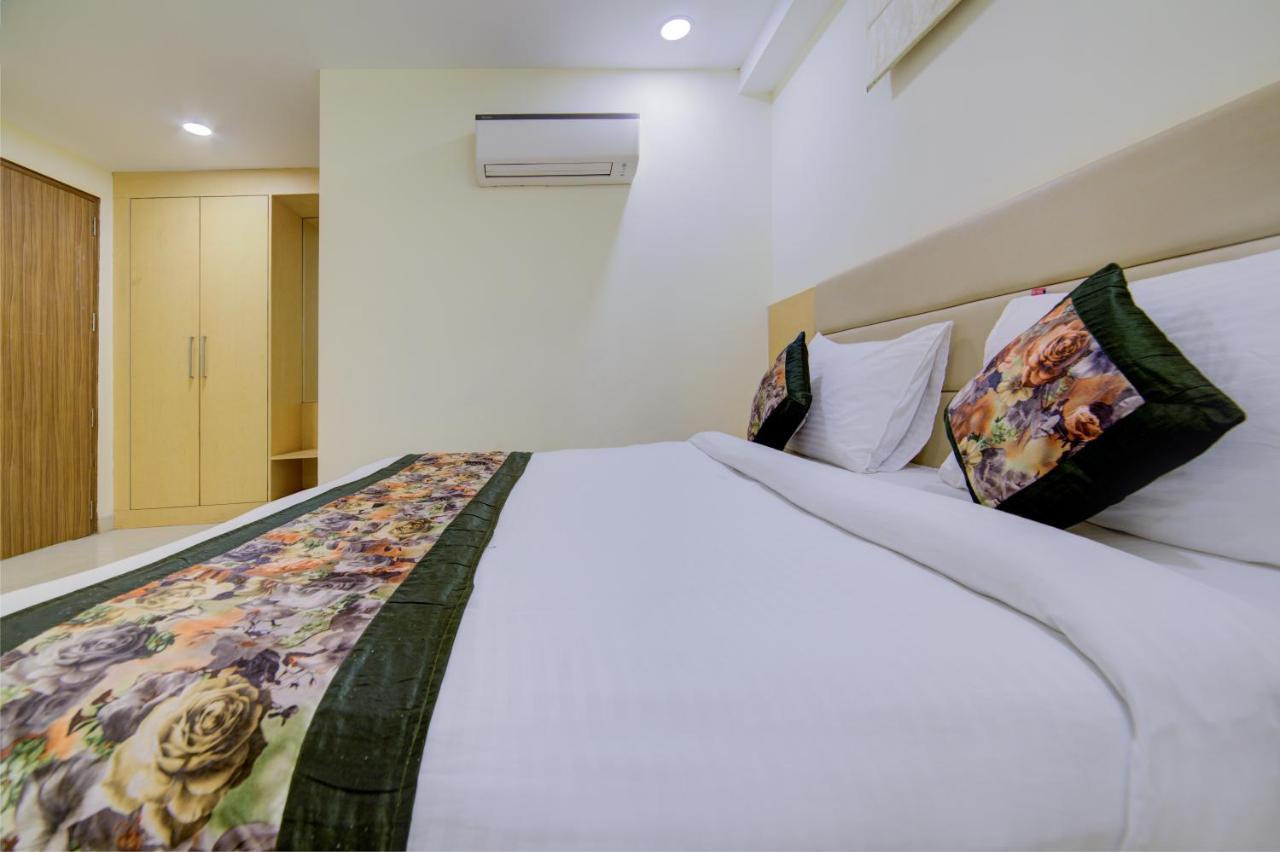 Hotel D'Capitol - Delhi Airport 新德里 外观 照片