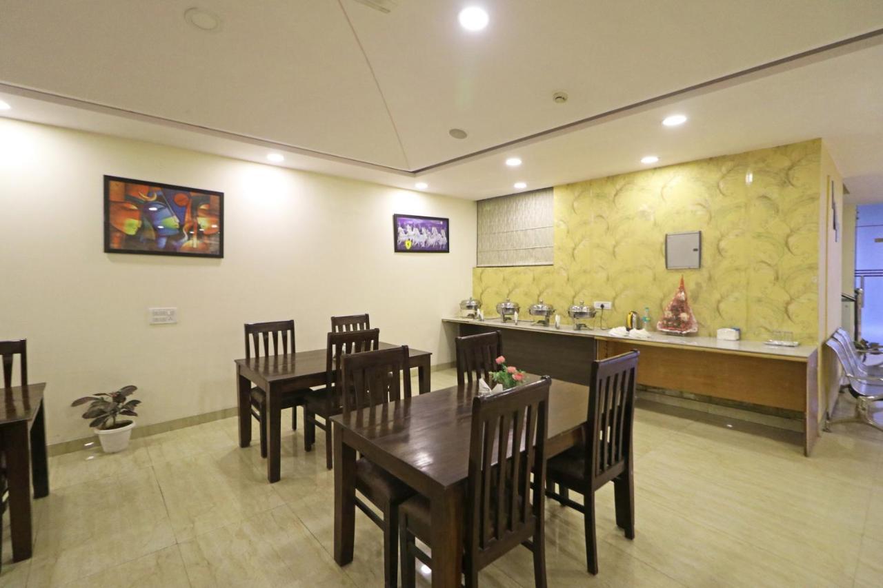 Hotel D'Capitol - Delhi Airport 新德里 外观 照片