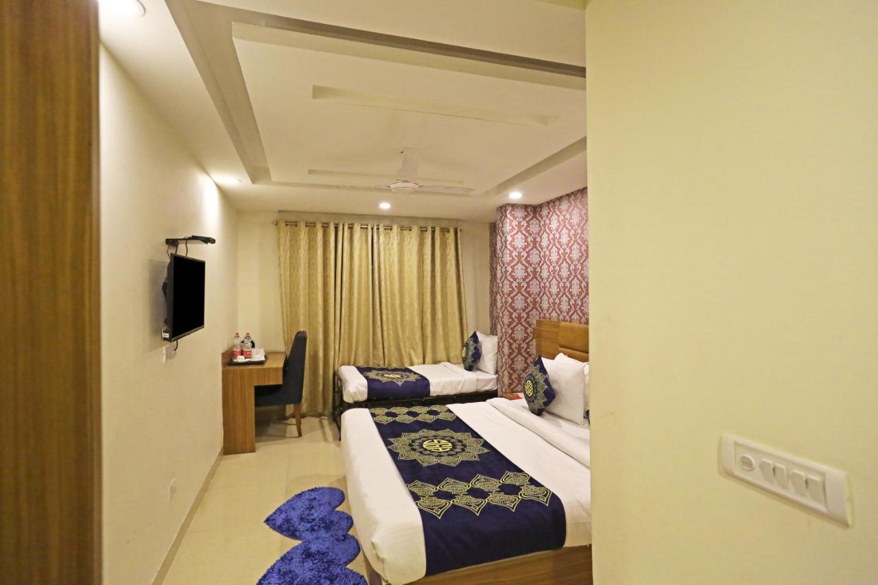 Hotel D'Capitol - Delhi Airport 新德里 外观 照片
