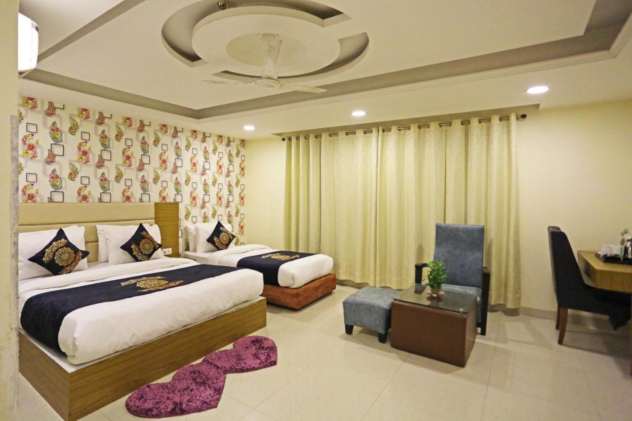Hotel D'Capitol - Delhi Airport 新德里 外观 照片