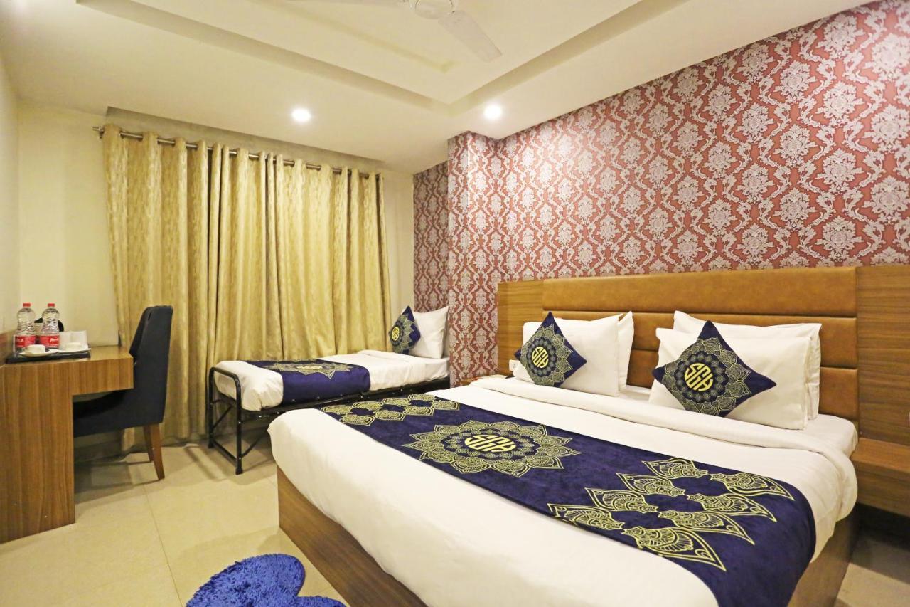 Hotel D'Capitol - Delhi Airport 新德里 外观 照片