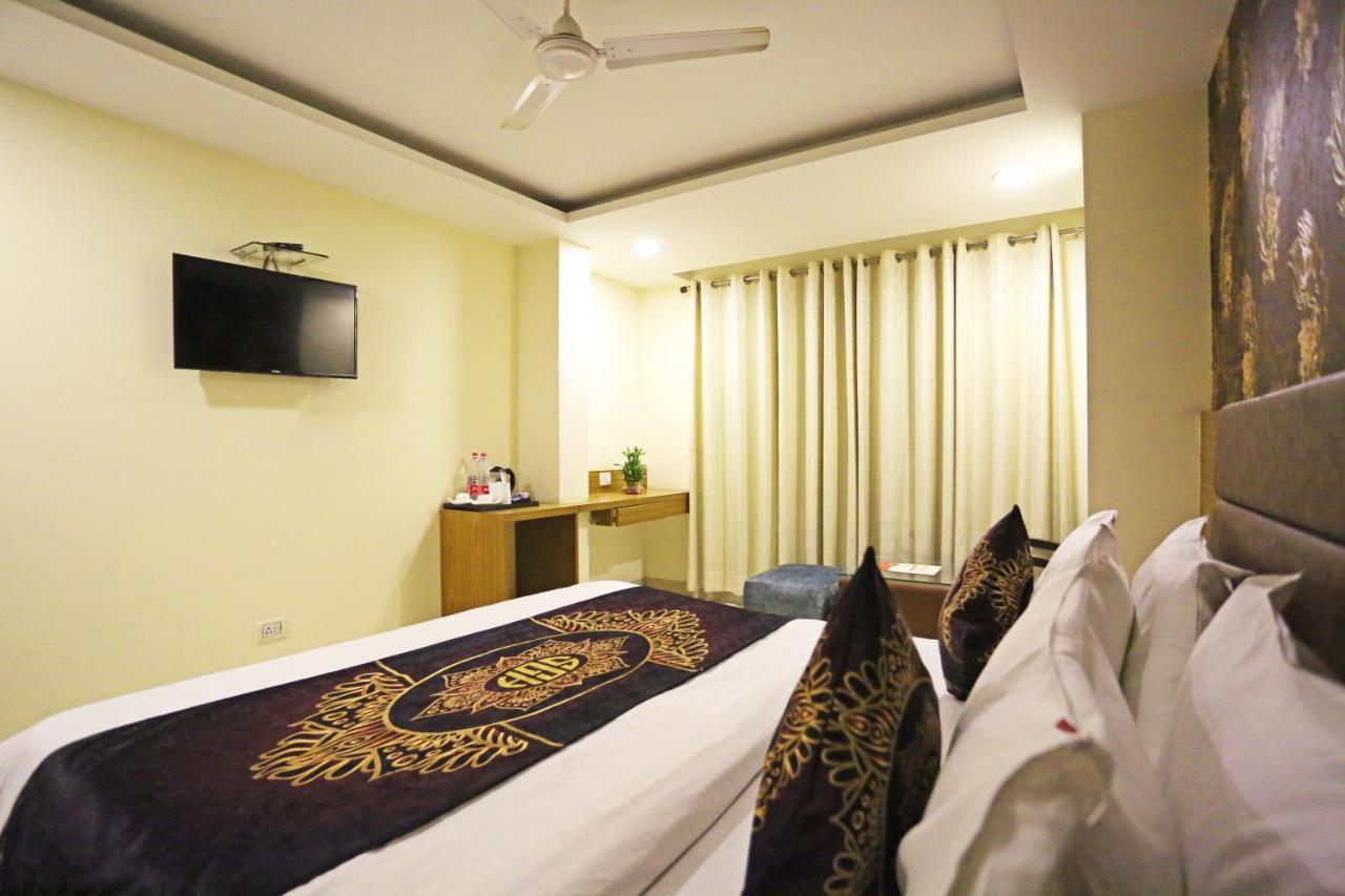 Hotel D'Capitol - Delhi Airport 新德里 外观 照片