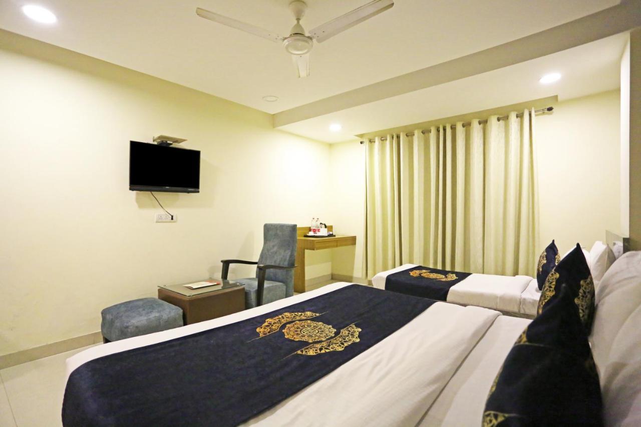 Hotel D'Capitol - Delhi Airport 新德里 外观 照片